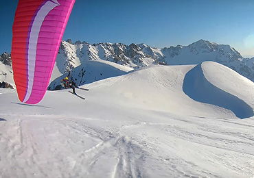 The most ecological way to heliski – Paragliding